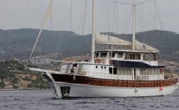 Motor_sailer_Athena_crewed_charter_Greece